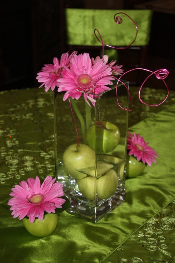 pink and green wedding centerpieces