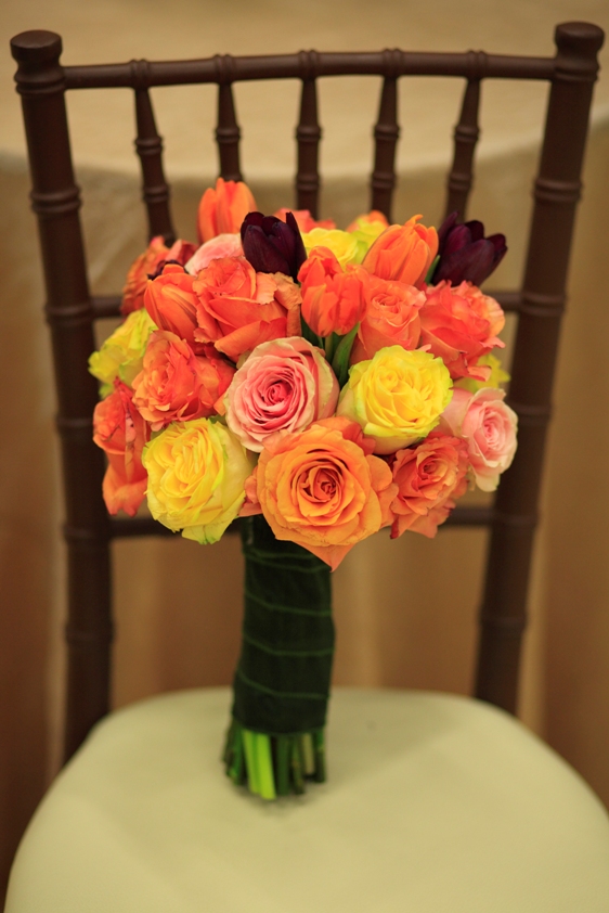 Fall style bridal bouquet of Tilips and Roses